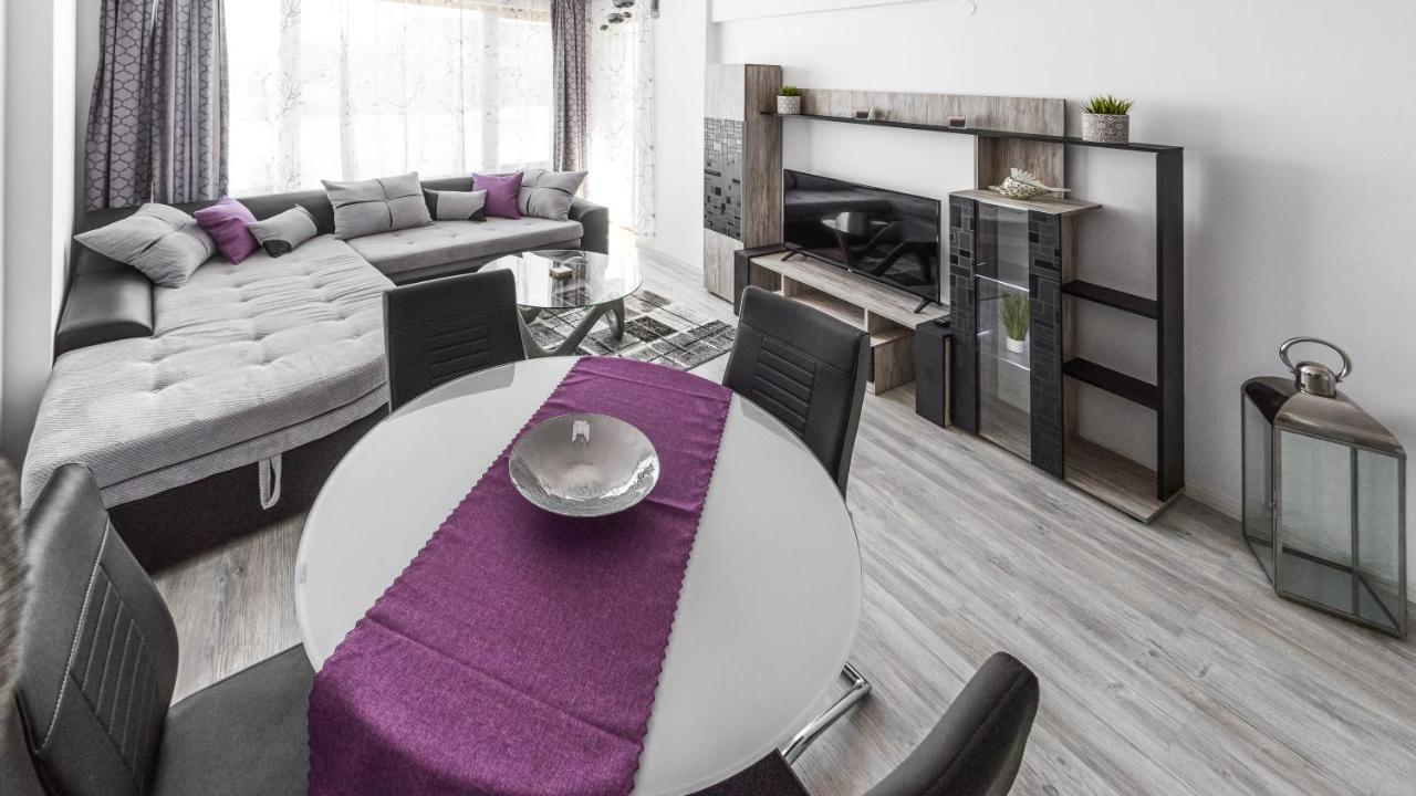 Next To Gondola. Cosy & Elegant 2 Bedroom Apartment In Neon Complex Bansko Extérieur photo