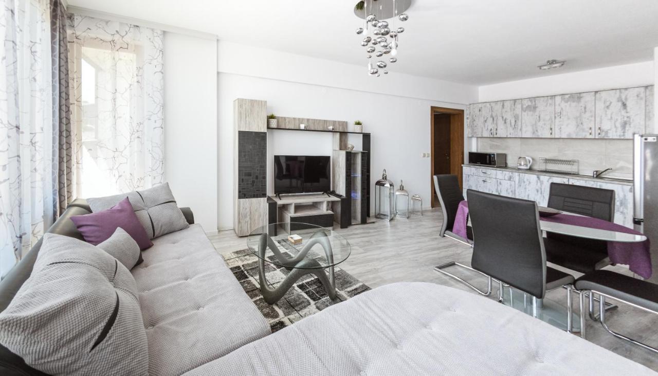 Next To Gondola. Cosy & Elegant 2 Bedroom Apartment In Neon Complex Bansko Extérieur photo