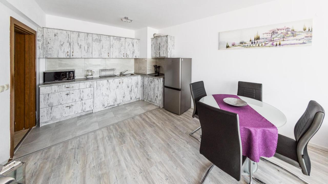 Next To Gondola. Cosy & Elegant 2 Bedroom Apartment In Neon Complex Bansko Extérieur photo