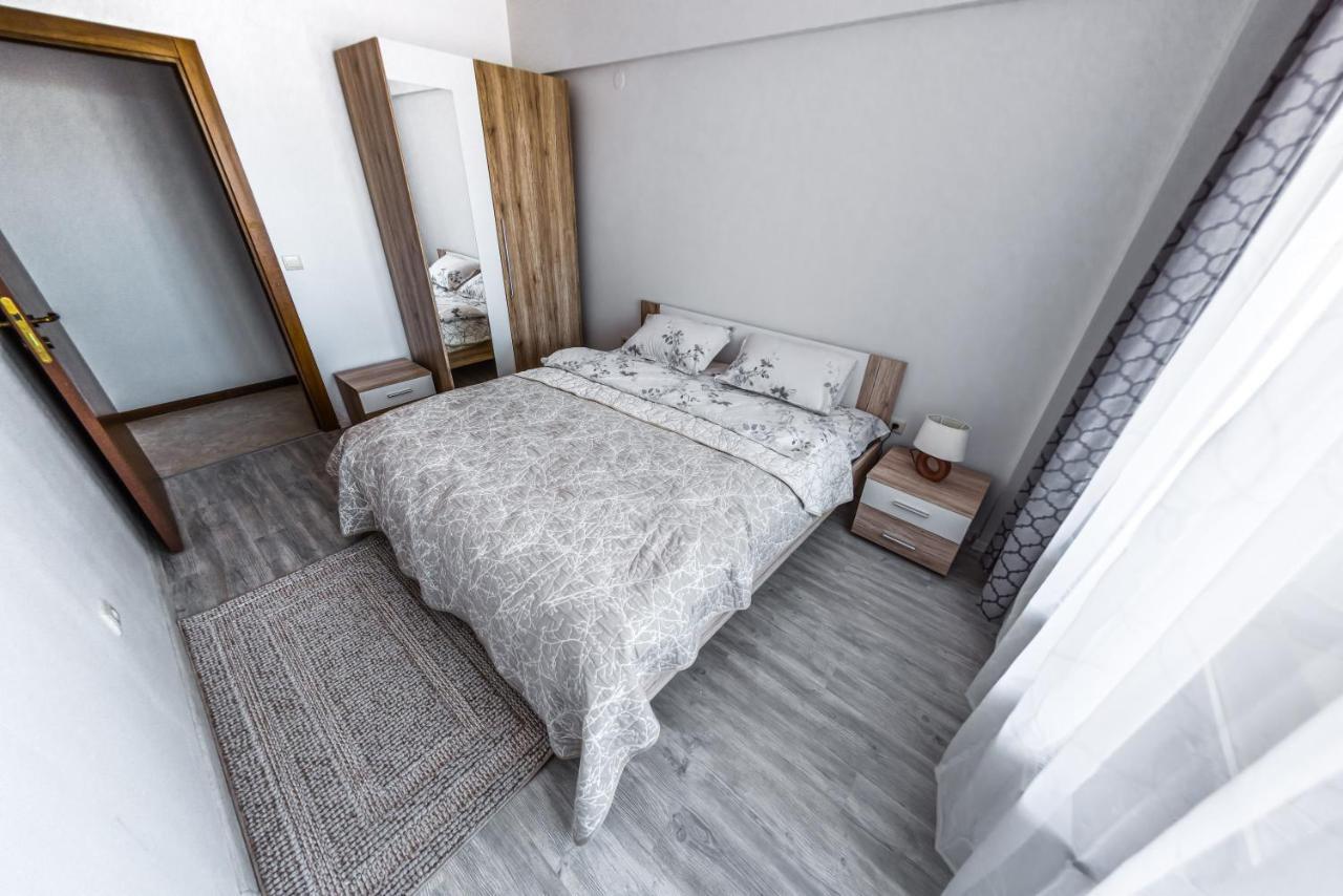 Next To Gondola. Cosy & Elegant 2 Bedroom Apartment In Neon Complex Bansko Extérieur photo